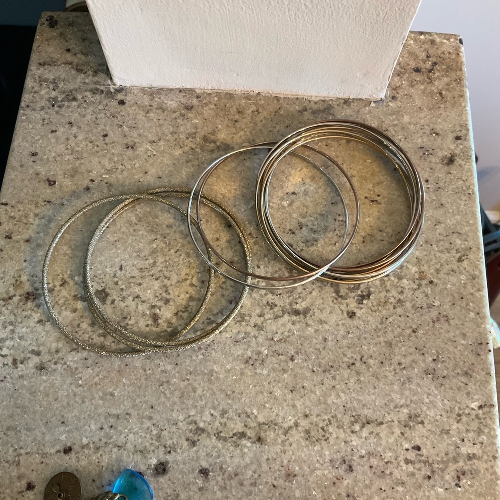 Bracelets (12) - Picture 8 of 10
